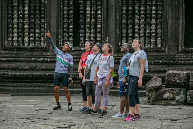 siem-reap-angkor-sunrise-2-days-guided-bike-tour