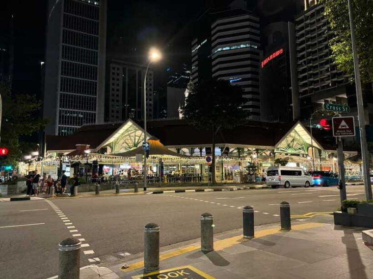 signature-urban-night-tour-sunset-street-food-in-singapore