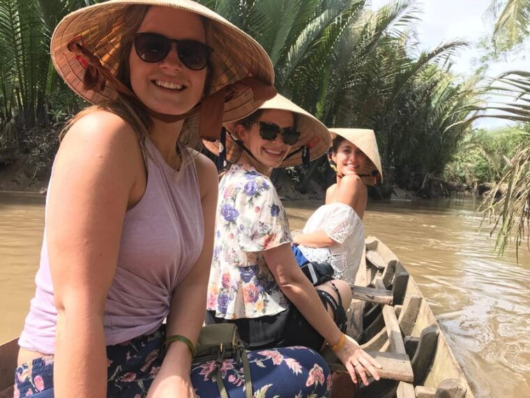 small-group-10-people-to-mekong-delta-vinh-trang-pagoda