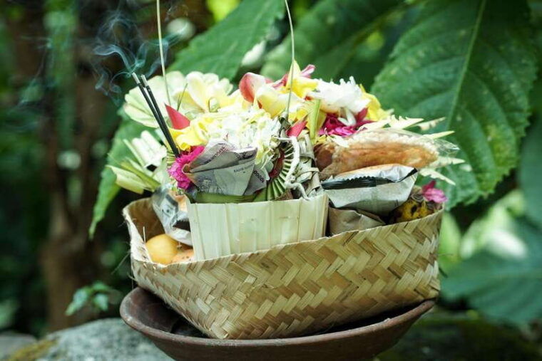 spiritual-bali-for-late-risers-purification-waterfall