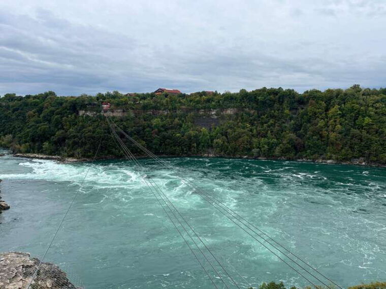 step-on-guide-services-by-tour-guide-micko-from-niagara