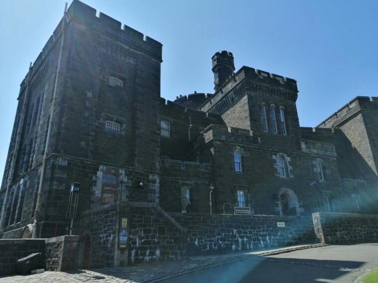stirling-daily-guided-walking-tour