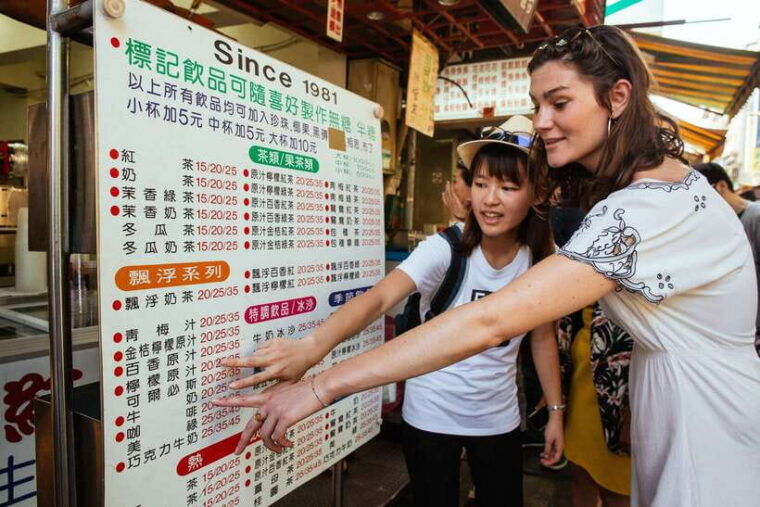 taipei-private-tour-with-locals-highlights-hidden-gems