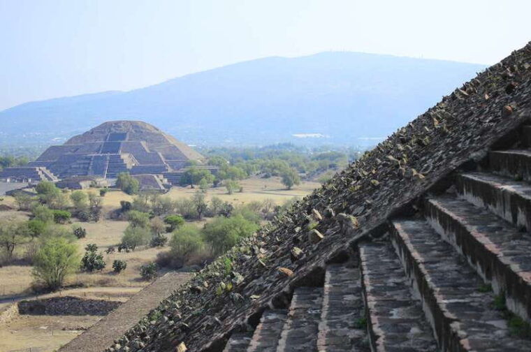 teotihuacan-pyramids-skip-the-line-ticket