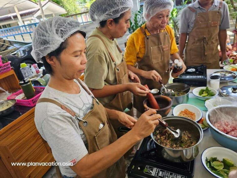 thai-cooking-with-thai-family-with-english-speaking