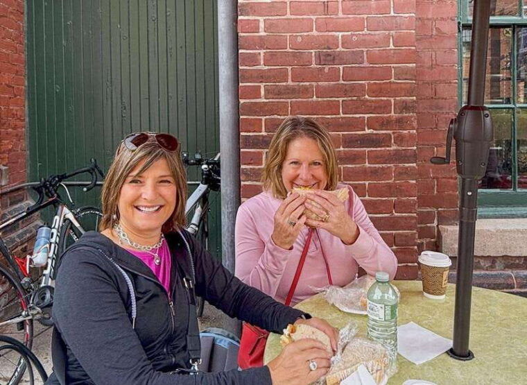 toronto-distillery-district-breakfast-walking-tour