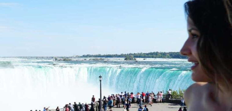 toronto-splendours-of-niagara-falls-small-group-tour-w-boat-2