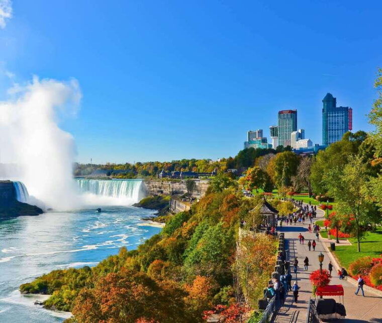 toronto-to-niagara-falls-4-or-more-guests-private-vip-tour