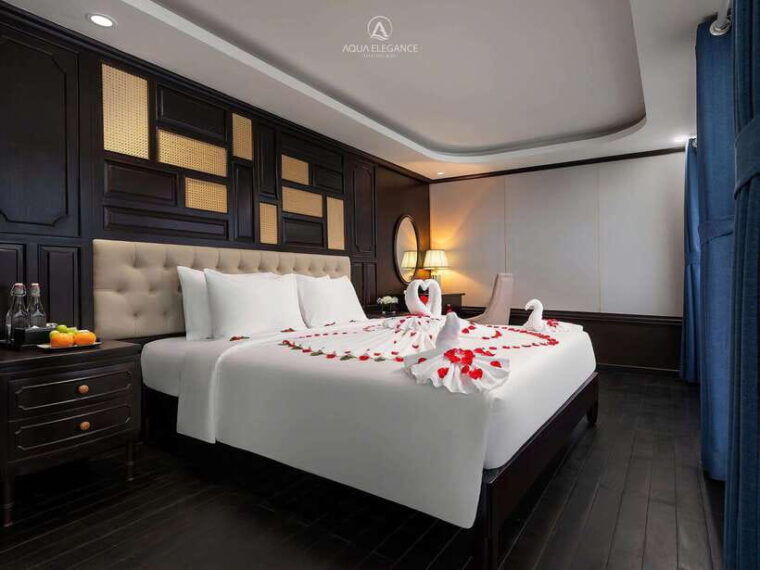 traditional-halong-bay-2-day-1-night-private-cabin-5-star
