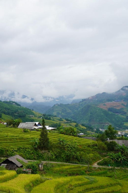 trek-to-local-ethnic-villages-muong-hoa-valley-guide-lunch