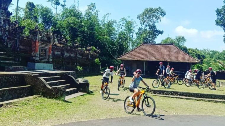 ubud-downhill-countryside-cycling-from-kintamani