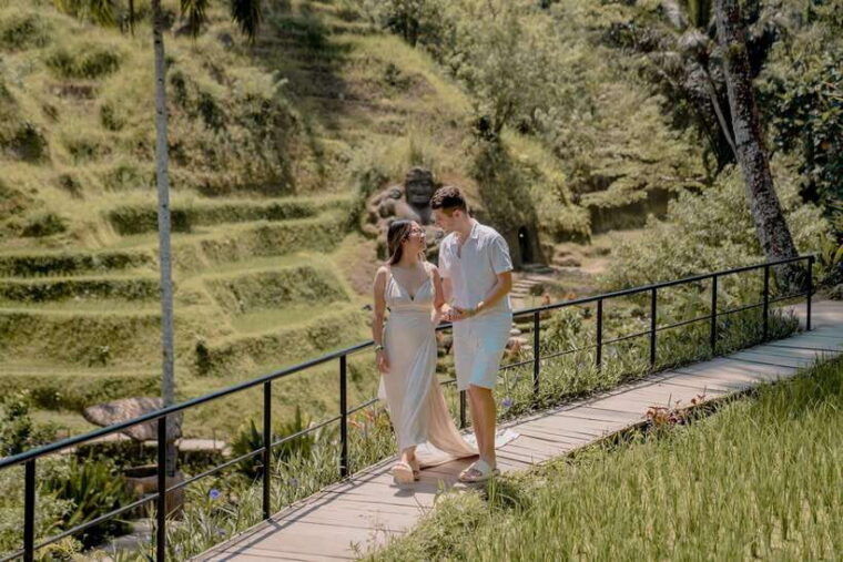 ubud-hidden-waterfall-monkey-forest-rice-terrace-swing
