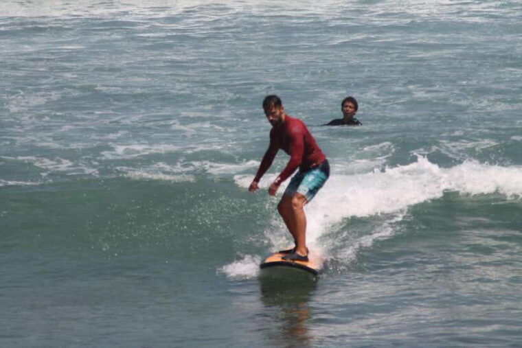 uluwatu-surf-lessons-beginner