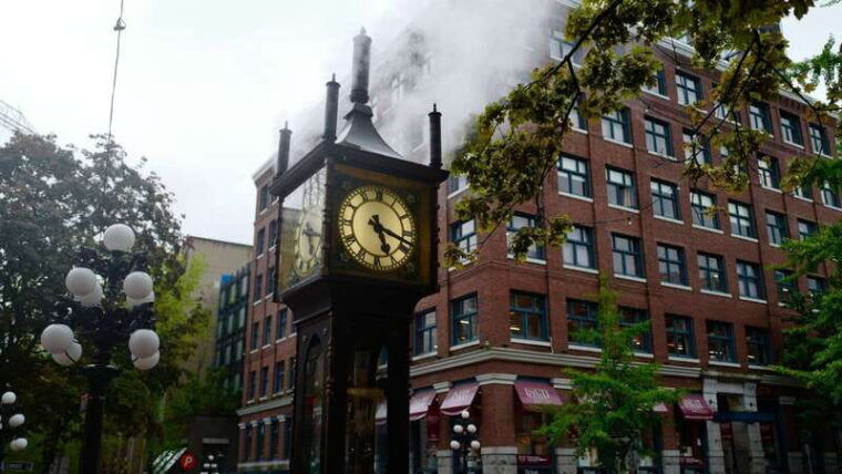 vancouver-city-tour-with-look-out-and-whistler-highlights