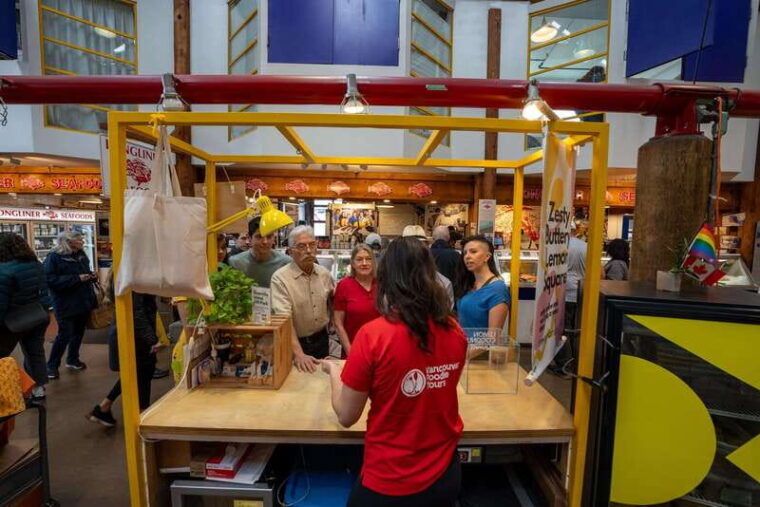 vancouver-granville-island-market-tour-with-tastings