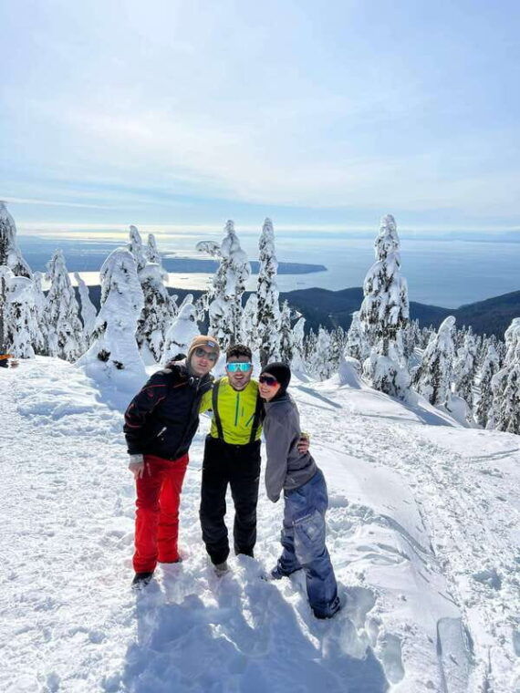 vancouver-north-shore-mountains-snowshoeing-with-transfer