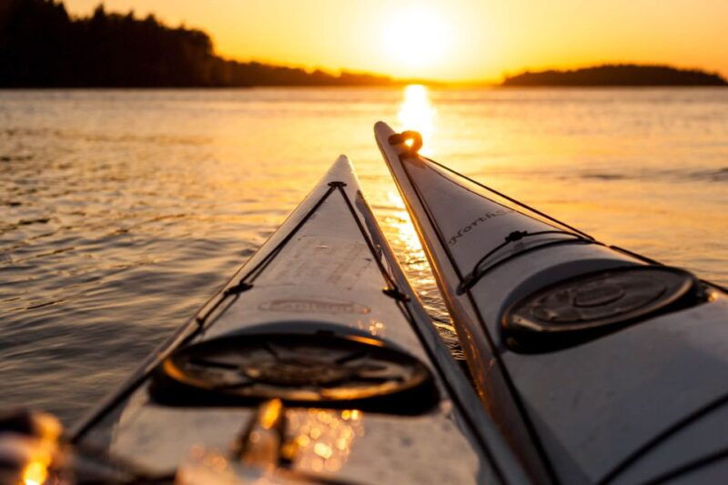 vaxholm-stockholm-archipelago-sunset-kayaking-tour-and-fika