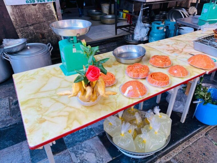 vegan-street-food-stories-of-hanoi