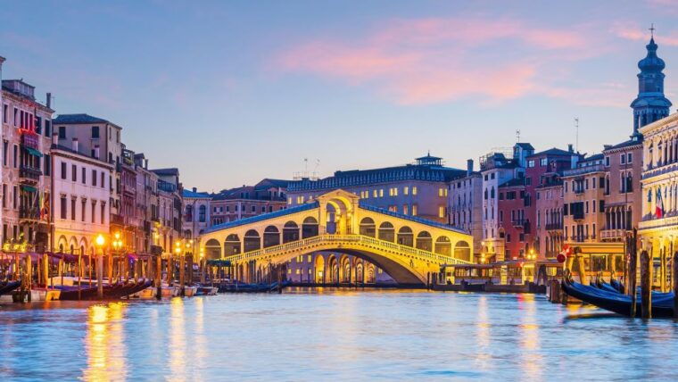 venice-city-highlights-walking-tour-with-optional-gondola