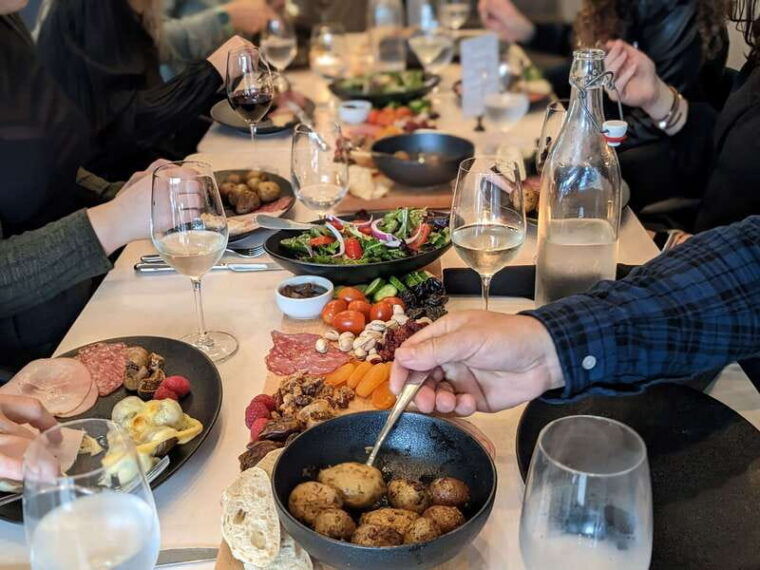 victoria-sip-savor-stroll-evening-food-tour