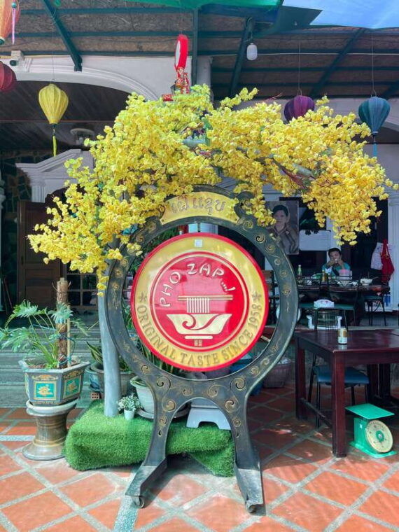 vientiane-cultural-tour-with-buddha-park-and-patuxay