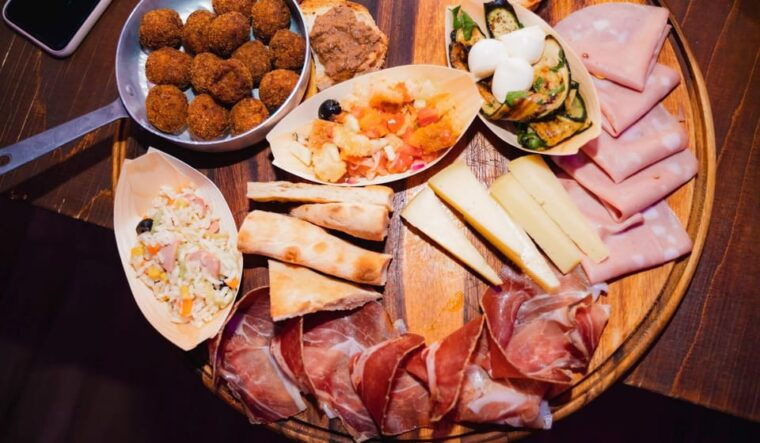 vincidiscovering-leonardos-origins-aperitif-in-vineyards