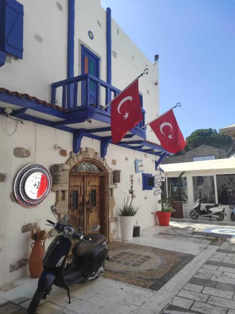 walking-tour-of-halicarnasos-bodrum-st-peters-castle-2