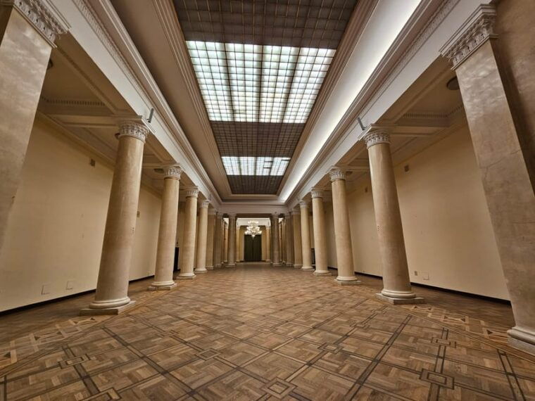 warsaw-palace-of-culture-and-science-guided-tour-2