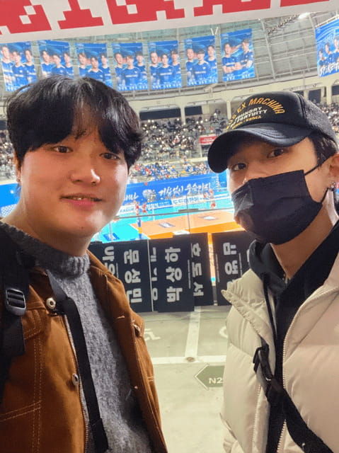 watching-sports-match-local-food-experience-in-seoul