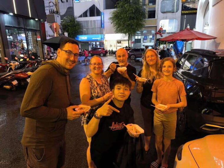 water-puppet-show-and-ho-chi-minh-city-sightseeing-tour