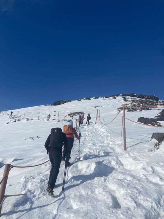 winter-ascent-of-hallasan-a-snowy-adventurefor-beginners