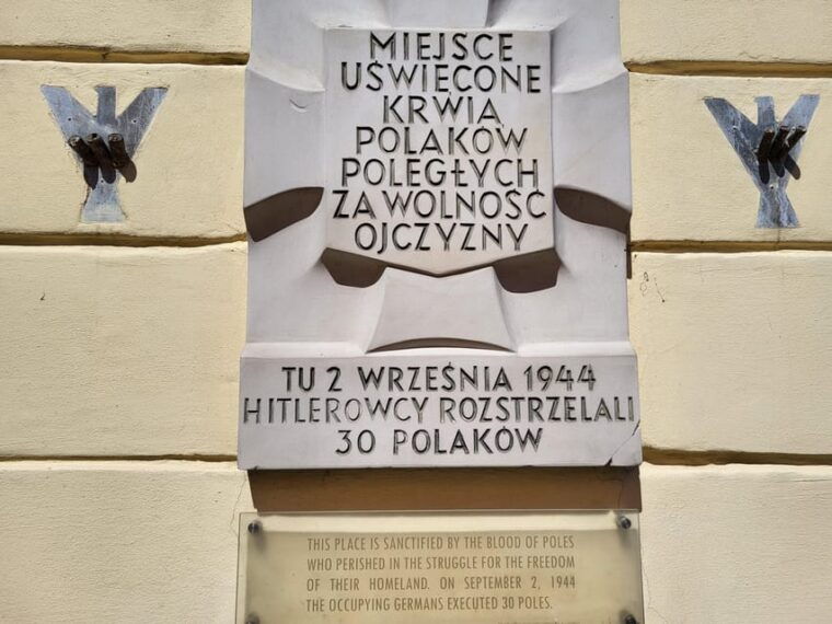world-war-2-in-warsaw-walking-tour-in-english