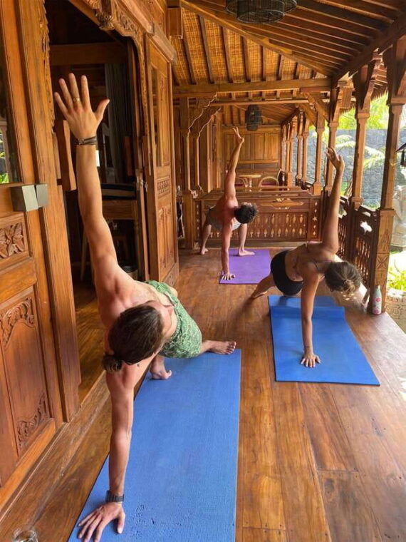 yoga-class-experience-with-home-services