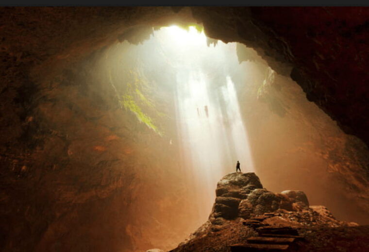 yogyakarta-jomblang-cave-pindul-tour-with-guide-and-lunch