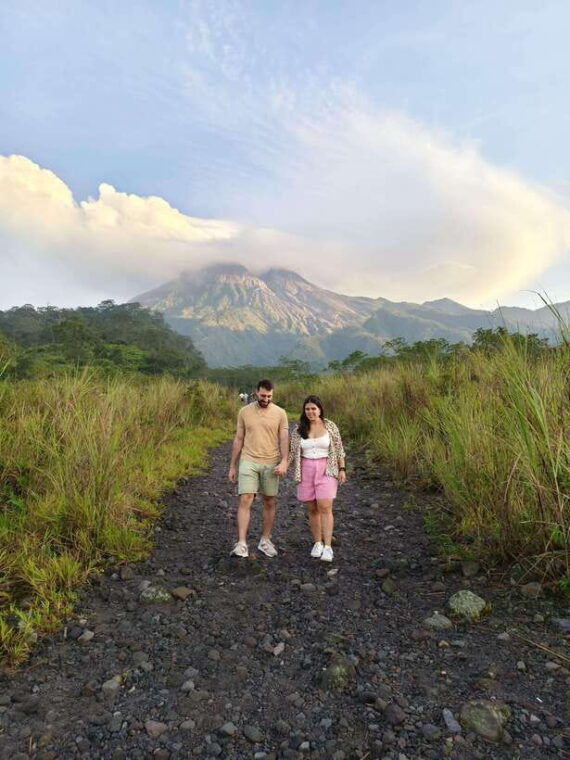 yogyakarta-merapi-sunrise-jomblang-and-pindul-caves-trip