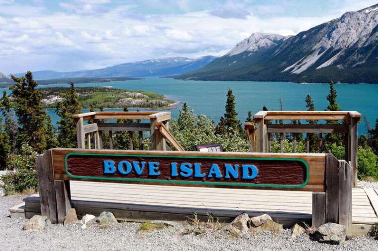 yukon-escapade-lakes-wilderness-and-hidden-gems-3