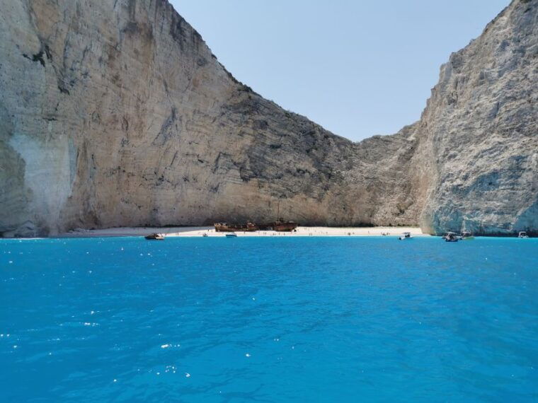 zakynthos-shipwreck-beach-viewpoint-blue-caves-day-tour