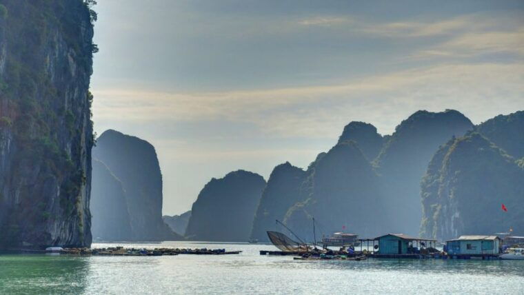 2-day-ha-long-bay-cruise-with-activities