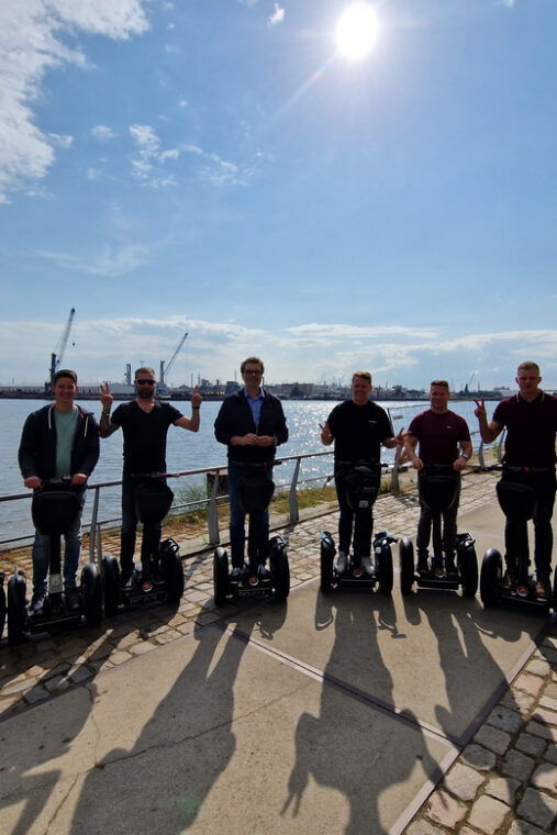 2-hours-hamburg-night-segway-tour