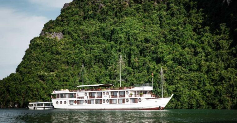 3d2n-lan-ha-bay-by-calypso-cruises