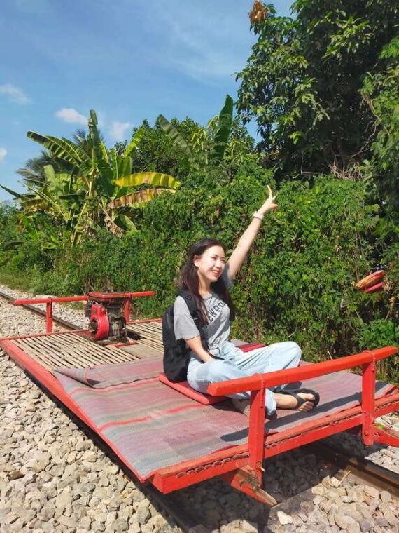 a-day-tuktuk-bambootrain-banan-killing-bat-caves-sunset