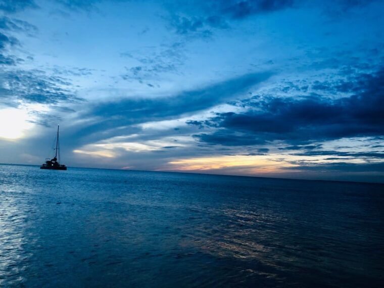 all-inclusive-trincomalee-pigeon-island-tour-snorkeling