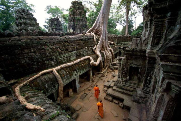 angkor-wat-small-group-tour-with-balloon-ride-and-lunch