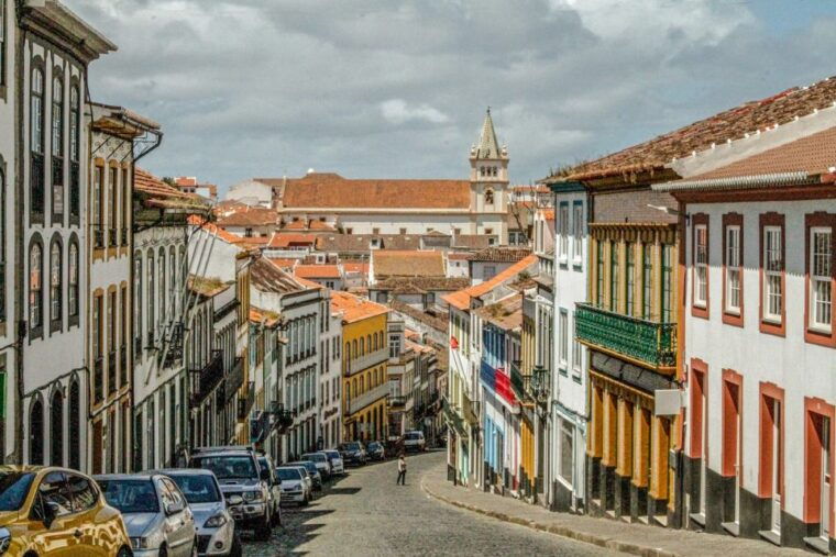 angra-do-heroismo-walking-tour-with-local-pastry-and-coffee