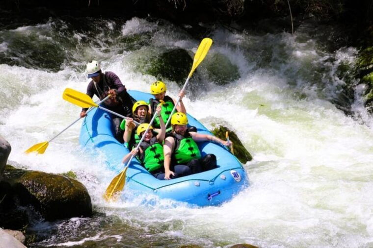 arequipa-canoeing-on-the-chili-river-adventure