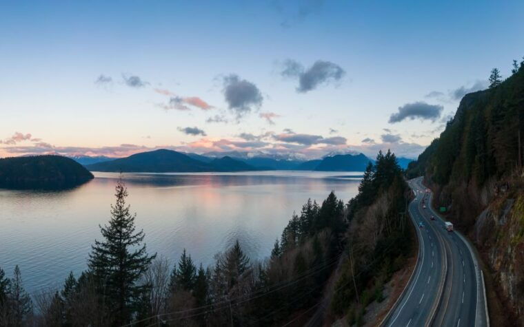 audio-driving-tour-b-w-vancouver-whistler-sea-to-sky-hwy