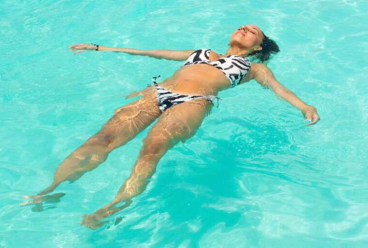 bacalar-3-hour-boat-trip-with-swimming-drinks