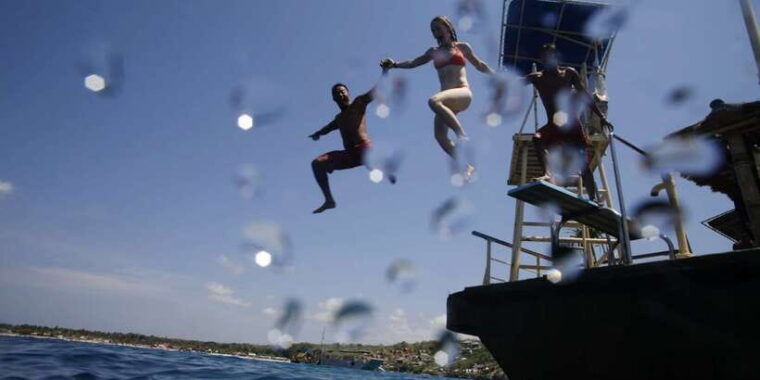 bali-benoa-lembongan-reef-water-activities-day-cruise