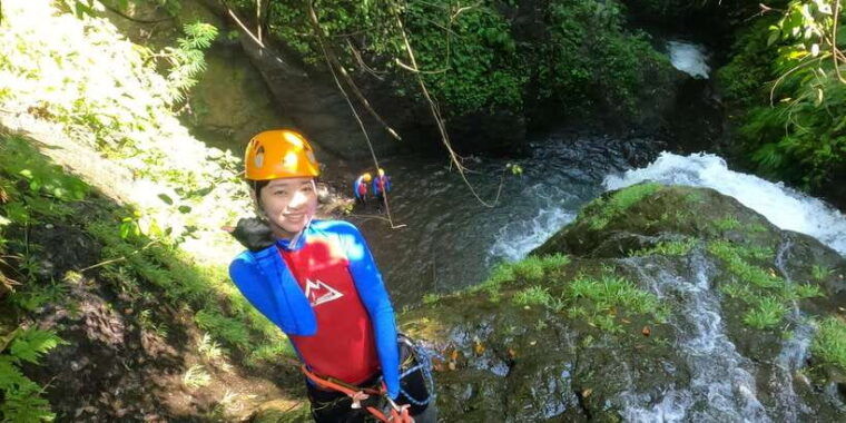 bali-canyoning-adventure-in-sambangan-canyon