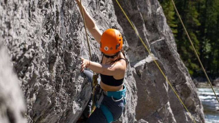 banff-rock-climbing-adventure-beginner